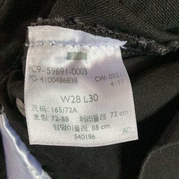 Signature Gold by Levi Strauss Slim Black Jeans - 28x30 - Picture 8 of 8